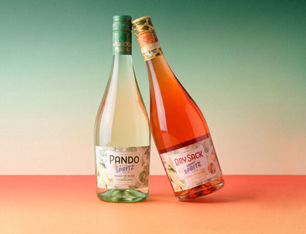Botellas de Pando Spritz y Dry Sack Spritz juntas